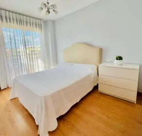 Family apartment with 2 parking spaces - Image 4