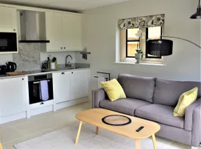 Cosy year-round luxury in prime Cotswold location - Image 4