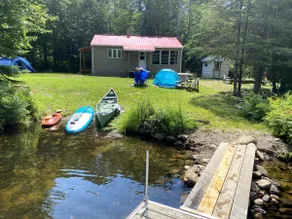 Lac Leslie Family Cottage -WiFi & water toys - Image 2