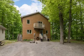 Lakefront Cottage with Hot Tub & Sauna - Image 2