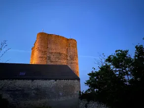 Independent annex at the foot of a secular dungeon - Image 4