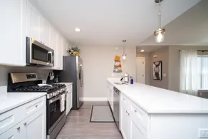 Charming Condo in Bettendorf - Image 5