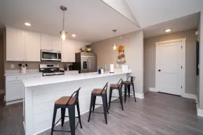 Charming Condo in Bettendorf - Image 4