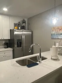 3 Bedroom Condo with a King bed in Bettendorf - Image 3