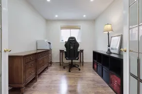 FAMILY FRIENDLY 7-Bed 3.5 Bath, Office, WIFI, Pool, BBQ, Patio VACATION PROPERTY - Image 2