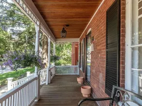 Gorgeous 4 bd - steps from Church St; Lake - Image 2