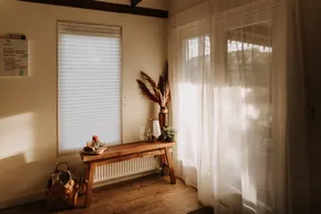 Luxury detached guesthouse - Image 5