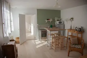 Charming cottage with terrace - Image 5