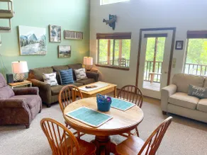 Riverside 2 Bdrms, 5 Beds, 2 Bath on White River - Image 2