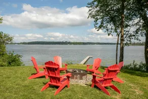 Newer Lakehouse on 100ft of Shoreline - Image 4