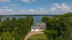 Newer Lakehouse on 100ft of Shoreline - Image 3