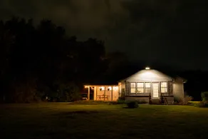 Fountain Bungalow - Quiet Retreat in Town! - Image 2