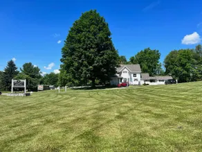 Elegant farmhouse with dog park and pirate ship! - Image 2