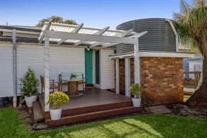 Cheerful, Cosy Cottage - Near Rose Garden! - Image 4