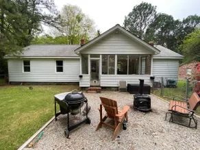 1-Bedroom Home Near Christopher Newport University - Image 4