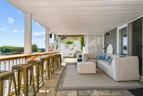 Lakeside Haven with Amazing view and Location! - Image 5