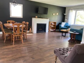 Nan’s Place, cosy 4 bedroom home with fireplace - Image 3