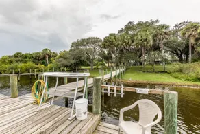 Pelicans Landing - Riverside Resort Style Vacation - Image 4