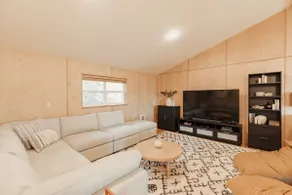 Lakebay Getaway: A Peaceful Cabin In The Woods - Image 5