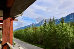 Splendid Mountain View Condo with 1-Bedroom 2 Beds - Image 3