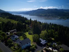 Beautiful Columbia River View 3 Bdrm King Bed - Image 4