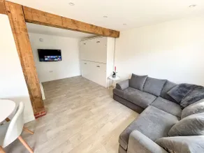 Acorn Lodge - Image 2