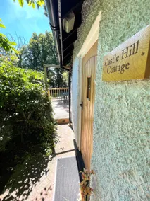 Castle Hill Guest House - Image 2
