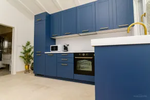 STONE HOUSE LEANI - Image 3