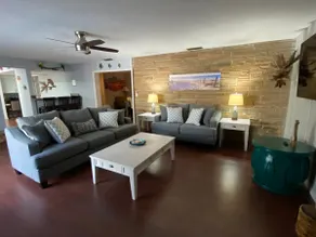 Tropical Oasis with Epic Game Room – 5 Miles to Clearwater Beach! - Image 2