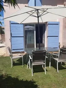 Lovely place with a private pool - Image 2