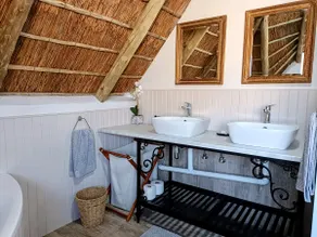 Sedgefield Lodge - Image 4