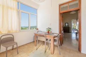 Manos Home - Image 4