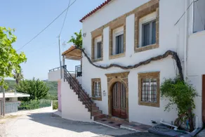 Manos Home - Image 5
