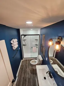 The Caboose - Cozy space steps from downtown. - Image 2