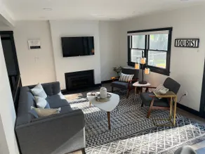 Modern 3BR with pool - 1 mile to track and SPAC - Image 4