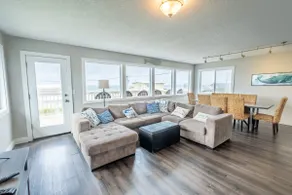 Panoramic Ocean Views! Large groups, pet friendly, game room. - Image 2