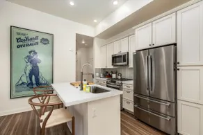 The Lumber Baron's Mansion: 2 King Suites, 2.5BA + Gym - Image 4