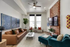 The Lumber Baron's Mansion: 2 King Suites, 2.5BA + Gym - Image 2
