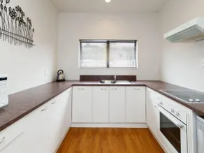 Spacious 2 Bedroom Apartment at Drovers Motor Inn - Image 4