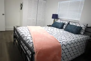 Cozy 3 Bedroom, 2 bathroom home 5 miles from beach - Image 4