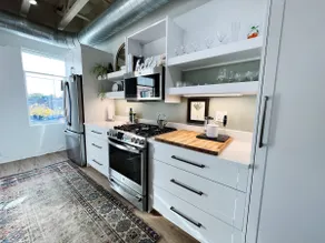 Eco-Conscious Luxury Condo | The Quarters Suite 1 - Image 5
