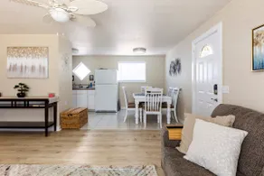 The Sunshine House - Image 5