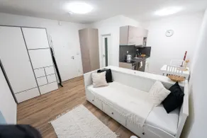 Apartment No. 1 at the Gemini Eye Clinic, with parking - Image 4