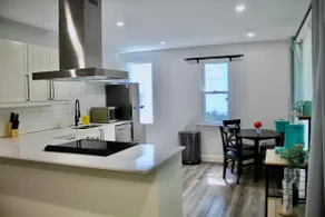 5 of 5 Luxury Suites in Mitchell Heights Building - Image 2