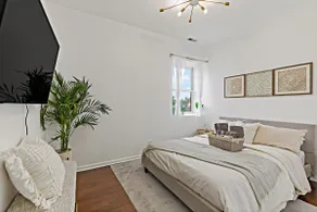Penthouse, Lux stay near Downtown, McComick & Lake - Image 2