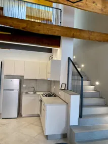 Apartment on two levels near the gardens - Image 2