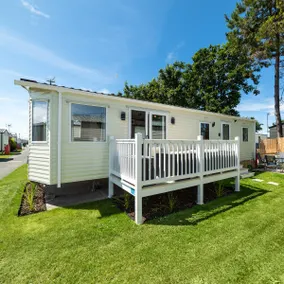 Dog Friendly Lovely Caravan by Beach Prestatyn N Wales 6 Berth Read full Host details before booking Mon in to Fri out Fri in to Mon out Mon to Mon Fri to Fri ONLY - Image 2
