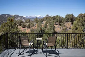 Hot Tub, Pet Friendly, Close to Town, Great Views! - Image 3