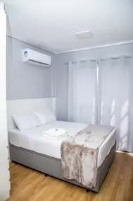 Flat Mini House com Quintal - Image 2