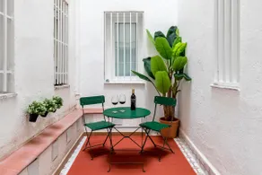 NEW! Elegant Apartment with Patio in Madrid centre - Image 4